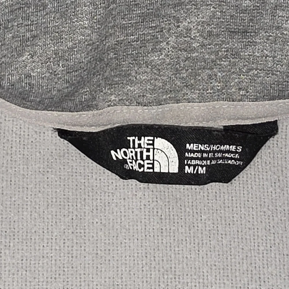 The North Face Men's Half Zip Pullover Sweatshirt Gray‎ Size Medium